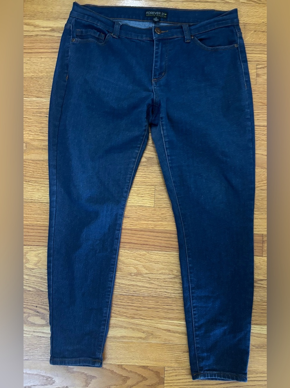 Forever 21 Plus Size Jeans Women’s 14 Short Dark Wash Denim Skinny Pants Casual